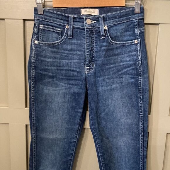 MADEWELL Slim Straight High Rise Jeans W/ Raw Hem Size 26 - Picture 4 of 9
